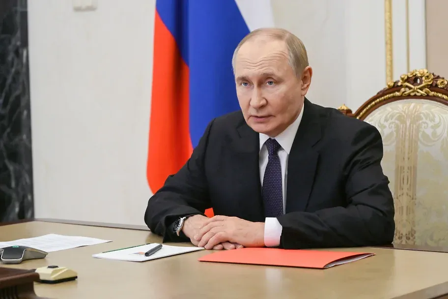 Владимир Путин собрал совещание по развитию ИИ в России